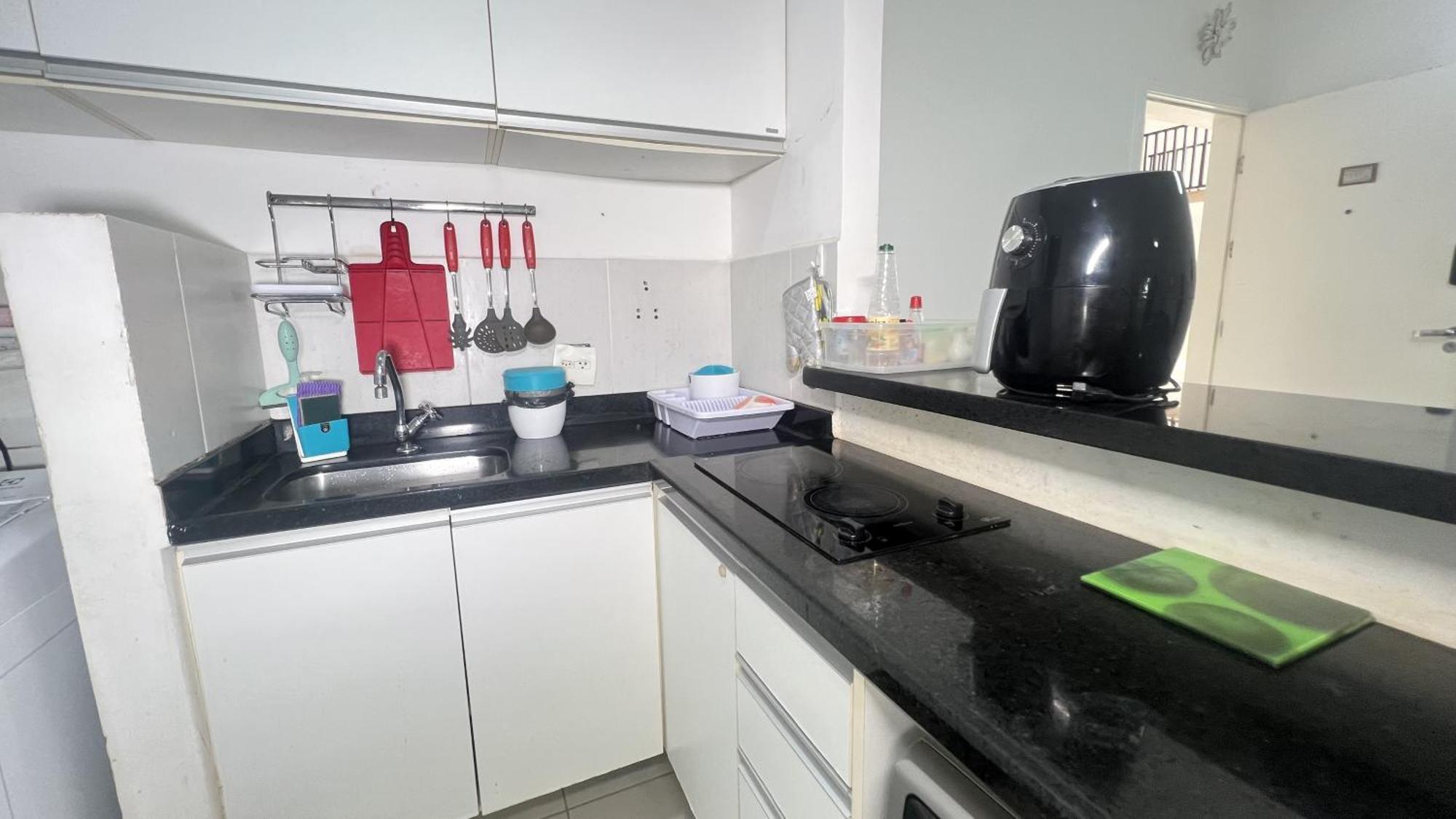 Apartment Living 1111 *