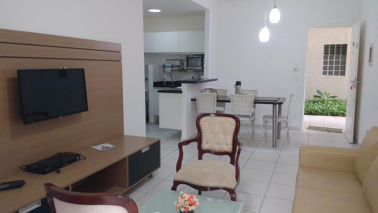 Living 1111 Apartment
